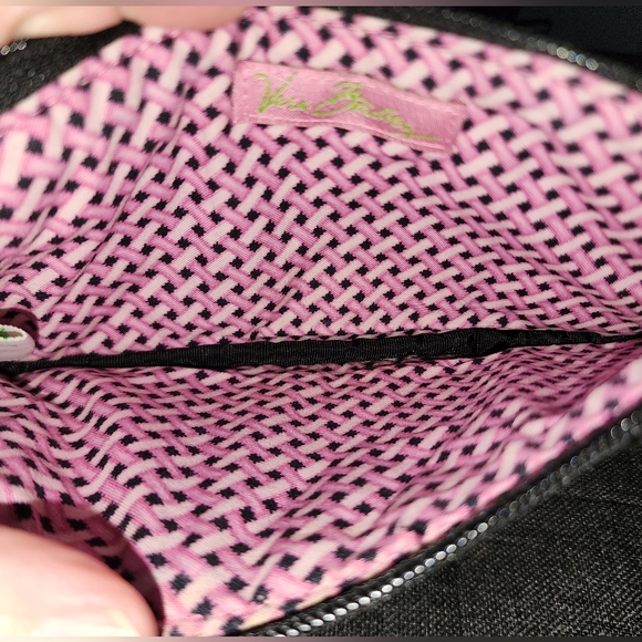 Preowned Vera‎ Bradley wristlet/missing strap - Picture 6 of 11